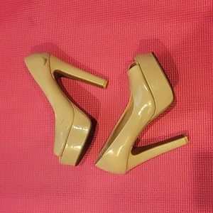 ⚠️3 for 30!! Beige Platform Heels